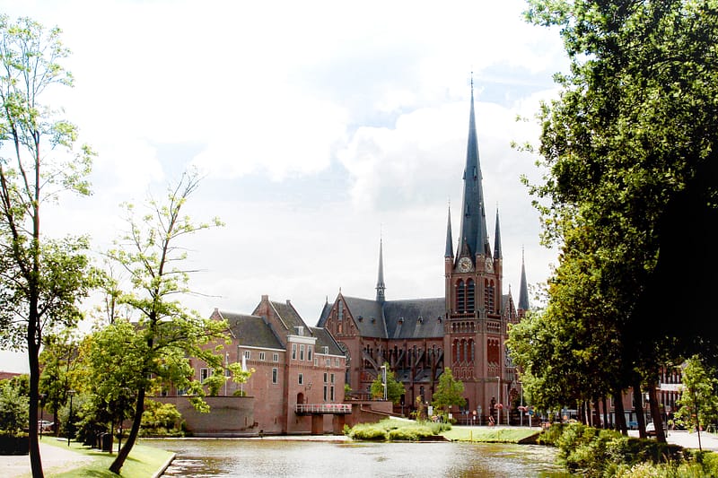 Kasteel Woerden en Bonaventurakerk